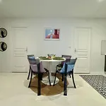 Alambra Daire Lyon