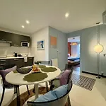 Alambra Daire Lyon