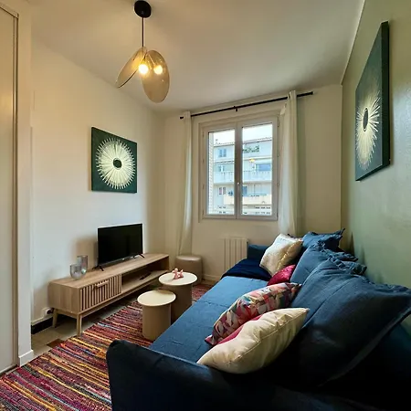 Alambra Apartment *